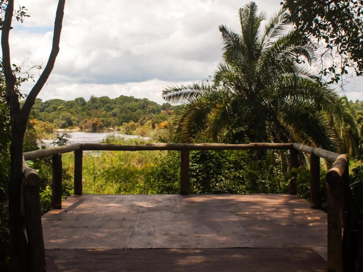 White Sands Lodge Divundu ภายนอก รูปภาพ